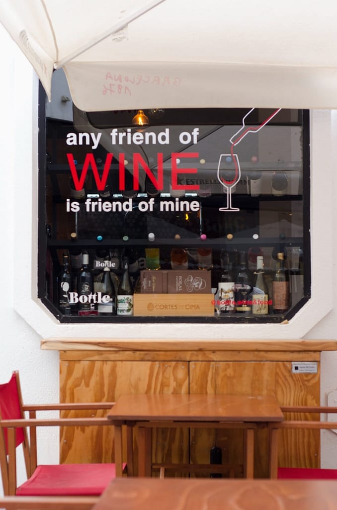 decoracao-de-montra-algarve-bottle