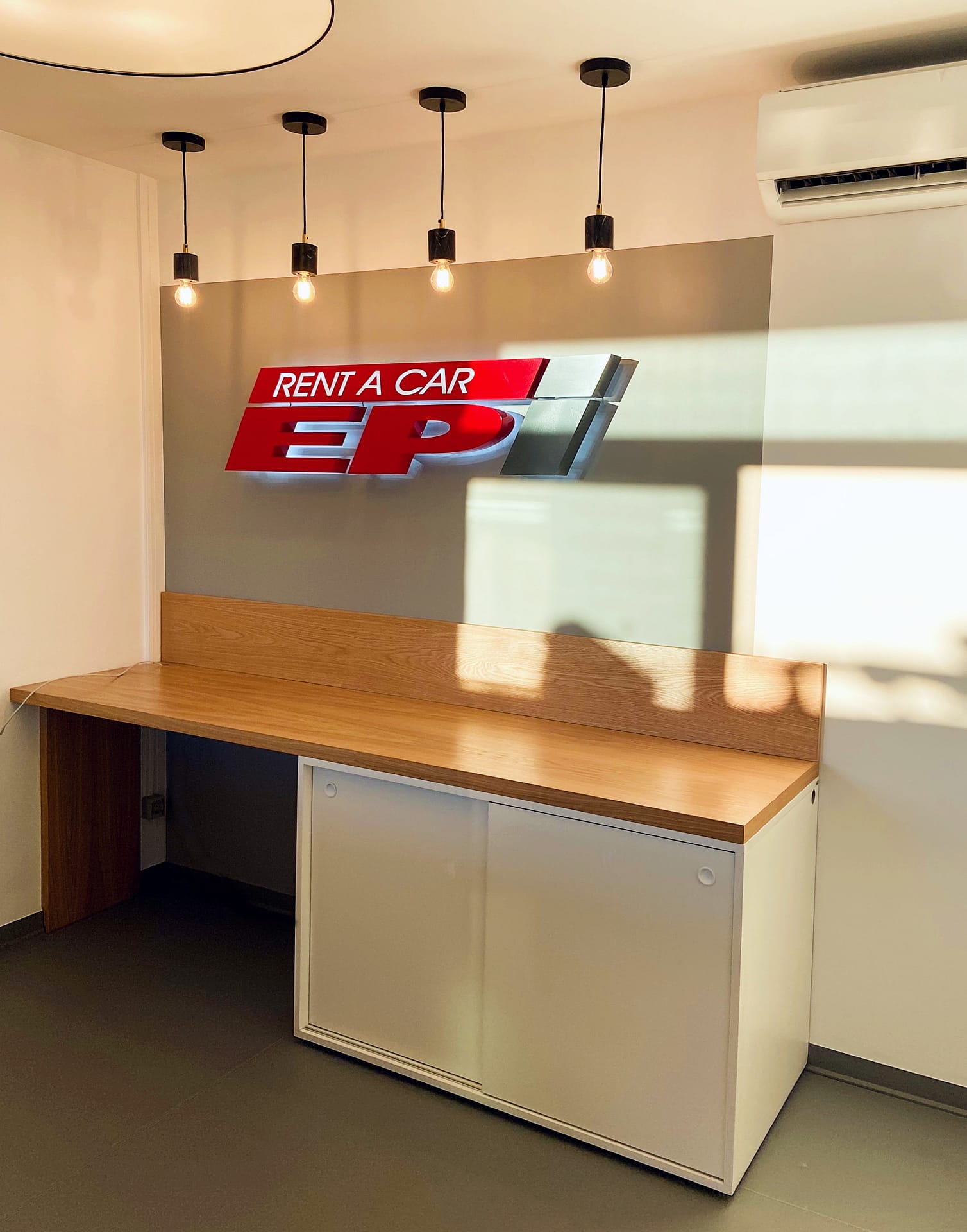 mobiliario-carpintaria-rent-a-car